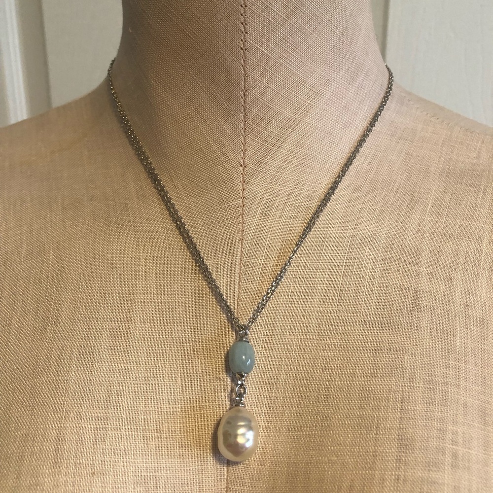 Majorica Elegant Silver and Pearl Necklace with box.